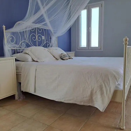 Holiday home Iremia North Kokkali Leros Gourna